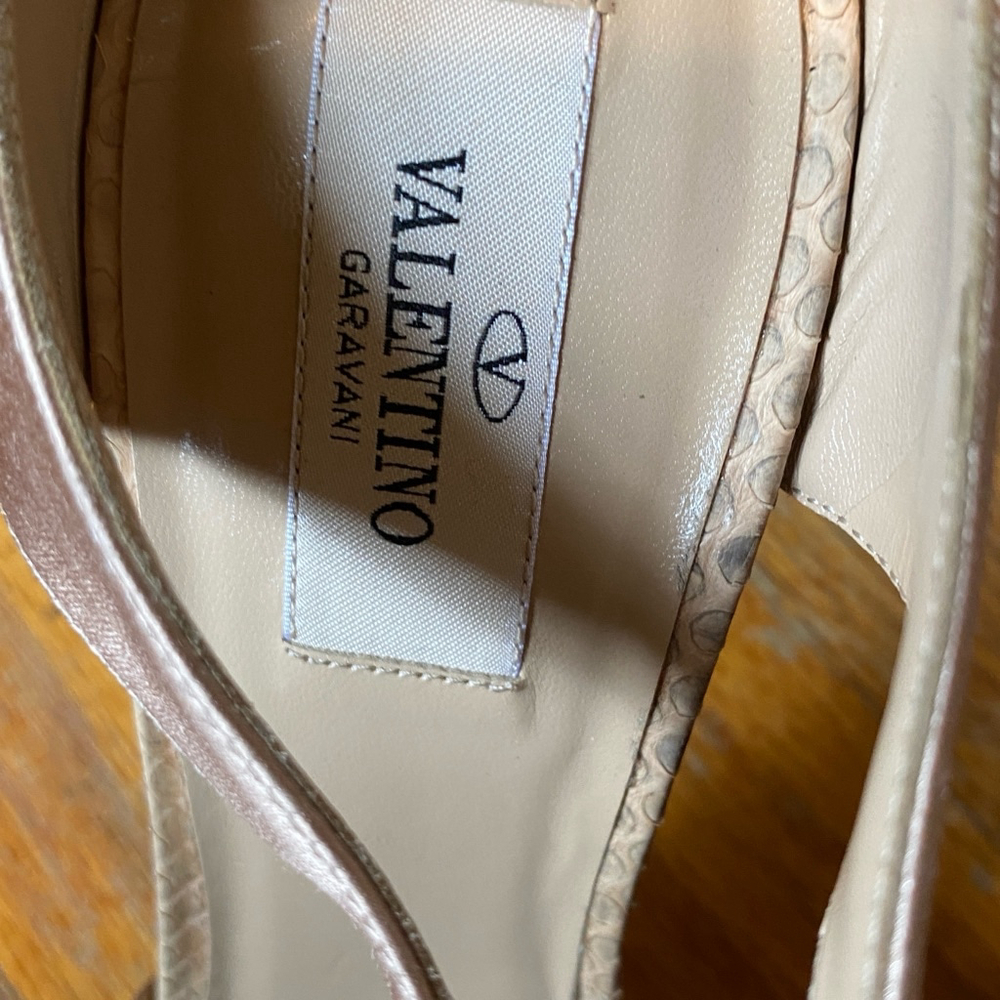 Authenticated Valentino Heels, Valentino Heels, Neutral/Champagne, USW 9 - Picture 8 of 10